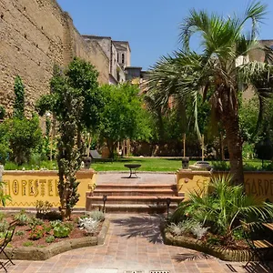 Hostel Hopestel Secret Garden