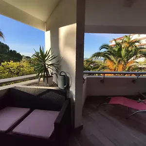 Très Beau T2 Dans Parc Montfleury ,proche Centre ,au Calme 44 Bd Montfleury * Cannes
