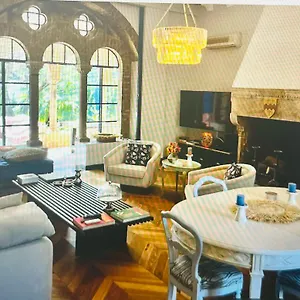Charming In A Manor In Apartment Cannes
