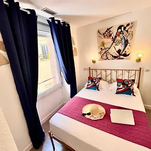 Appia Hotel 2*