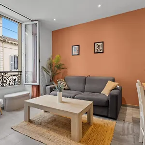 Modern Located In Appartement