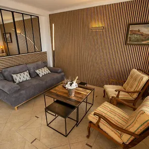 Modern Flat With View 5 Min From Festival Hall 칸느