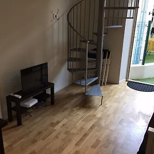 Mimont 202 Apartment