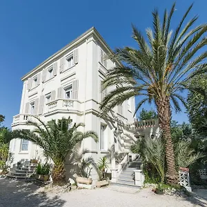 Oxford Hotel