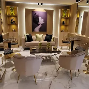 Le Fouquet's 4*