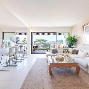 Luxury 2-br With Sea View Apartman Cannes