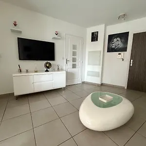 Lumiere Apartment