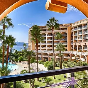 Hotel apartamentowy Pierre & Verrerie 3*